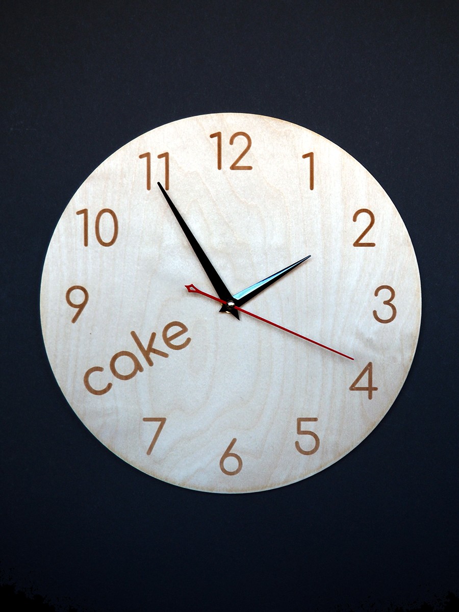 Настенные часы деревянные бесшумные тортик